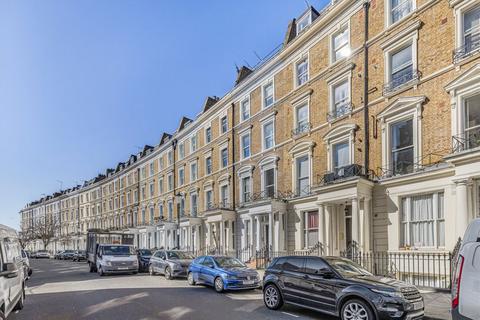 3 bedroom flat to rent, Collingham Place, London SW5