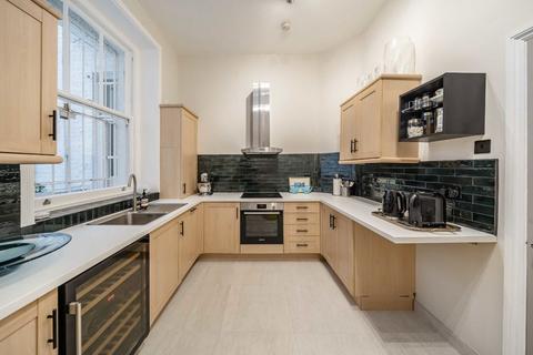 undefined, Kings Gardens, London NW6