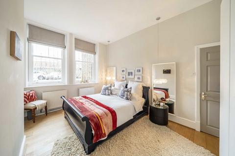 undefined, Kings Gardens, London NW6