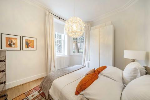 undefined, Kings Gardens, London NW6
