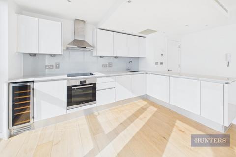 3 bedroom flat for sale, The Moresby Tower, Ocean Village, SO14