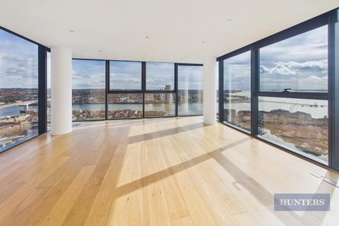 3 bedroom flat for sale, The Moresby Tower, Ocean Village, SO14
