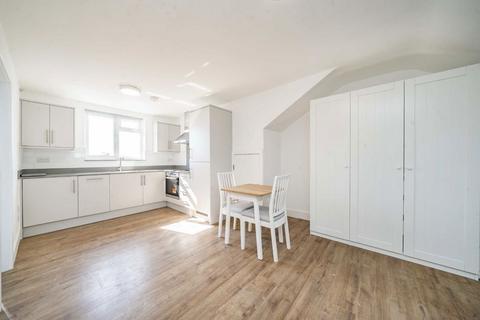 undefined, The Broadway, Southall UB1
