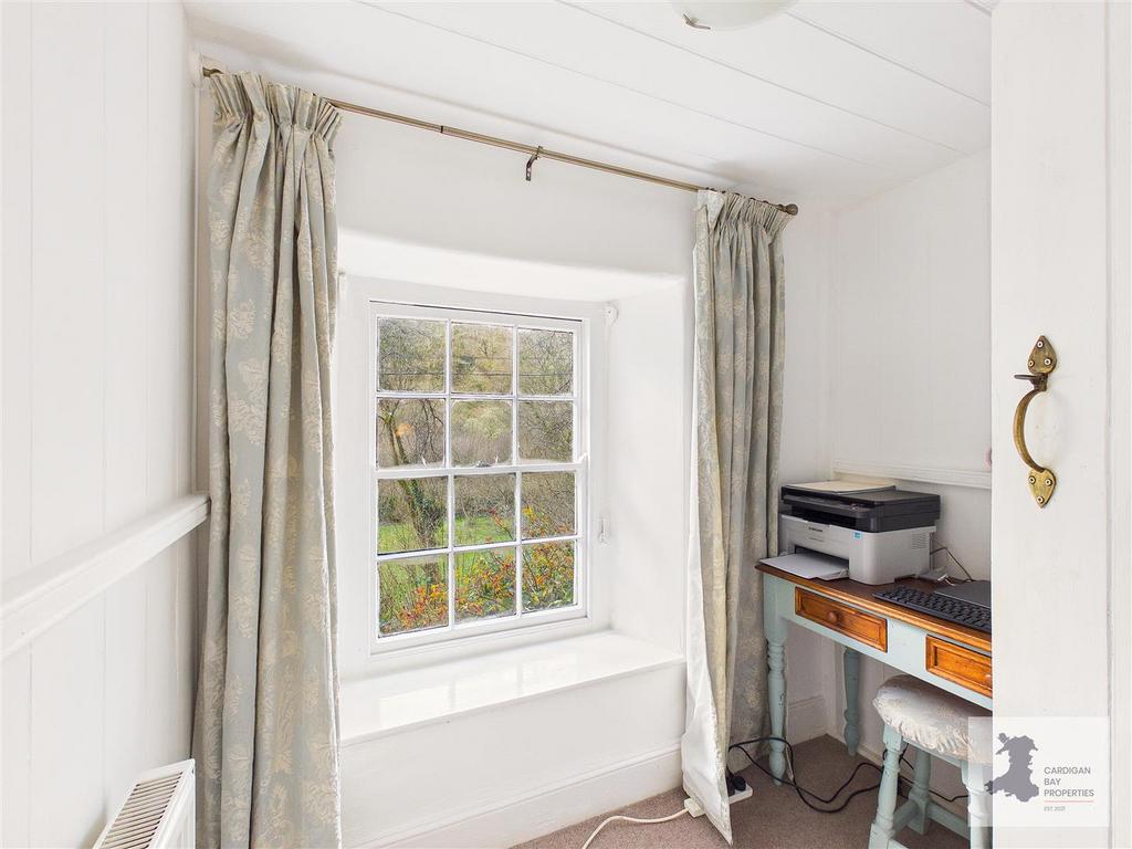 Office/child's room