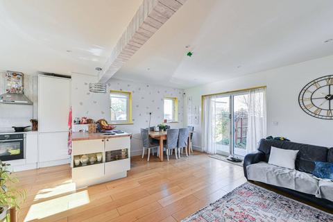 undefined, Haslemere Avenue, Mitcham, CR4