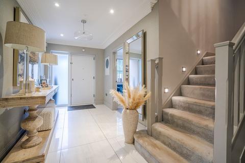 5 bedroom detached house for sale, Llanvair Close, Ascot, SL5
