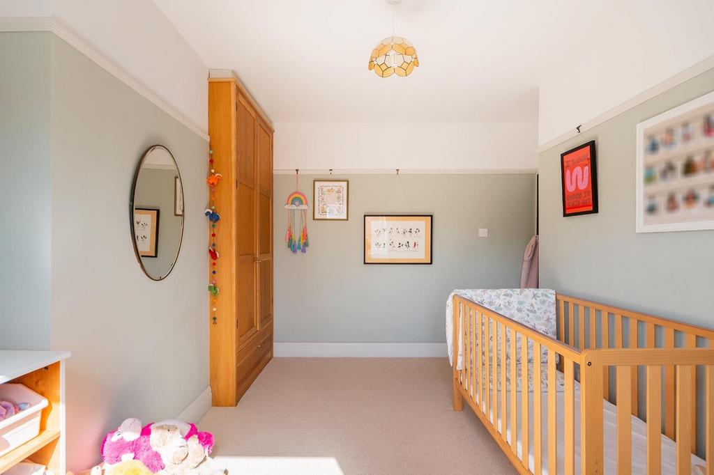 1 O2 RHD - Bedroom H.jpg