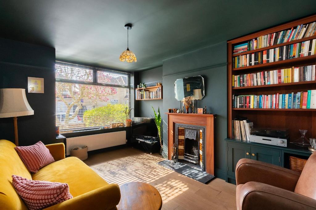 1 O2 RHD - Living Room C.jpg