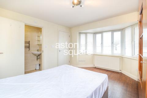 undefined, The Vale, London NW11