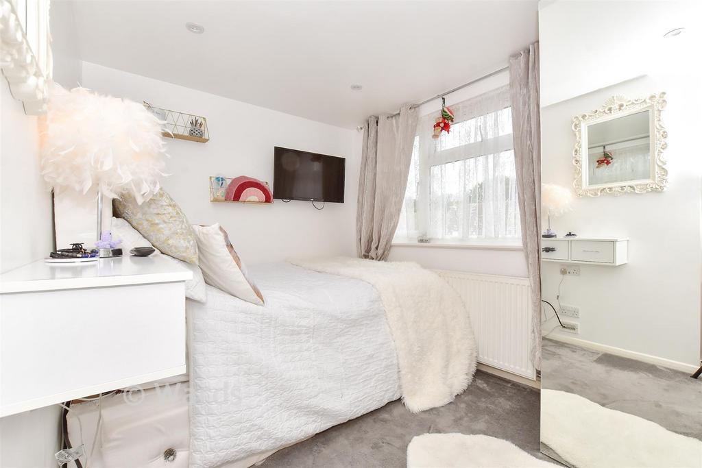 Loft Room 3
