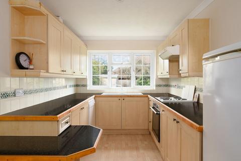 4 bedroom detached house for sale, Manor Place, Newbury, RG14