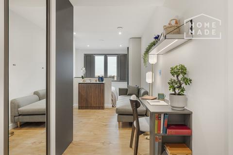 Studio to rent, Enclave Acton, W3
