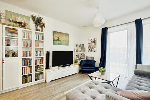 2 bedroom flat for sale, Shipbuilding Way, Upton Gardens, London, E13