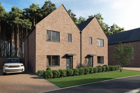 3 bedroom detached house for sale, at Elmstead RG40