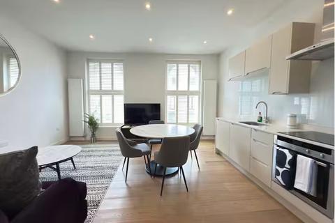 undefined, Regents Park Road, London NW1