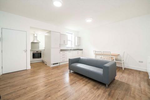 undefined, The Broadway, Southall UB1