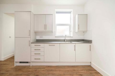 undefined, The Broadway, Southall UB1