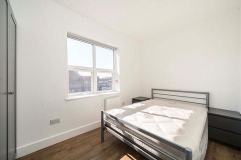 undefined, The Broadway, Southall UB1