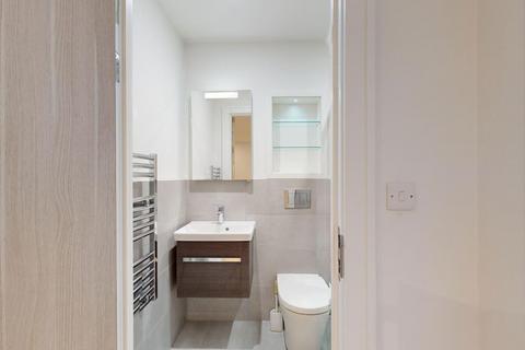 1 bedroom apartment to rent, Beverley Way, London SW20