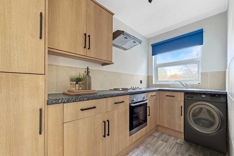 undefined, 1 bedroom First Floor Flat in Chichester