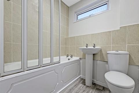 undefined, 1 bedroom First Floor Flat in Chichester
