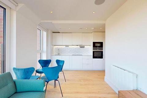2 bedroom apartment to rent, Beverley Way, London SW20