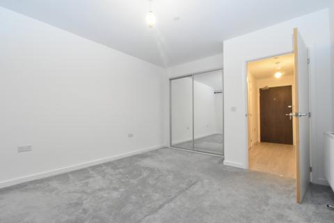 1 bedroom flat to rent, 4 Donovan Way, HA1