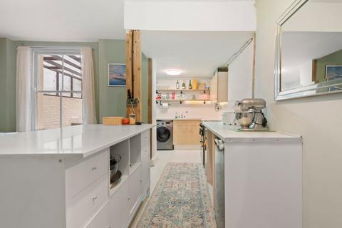 1 bedroom flat to rent, Ferntower Road, London