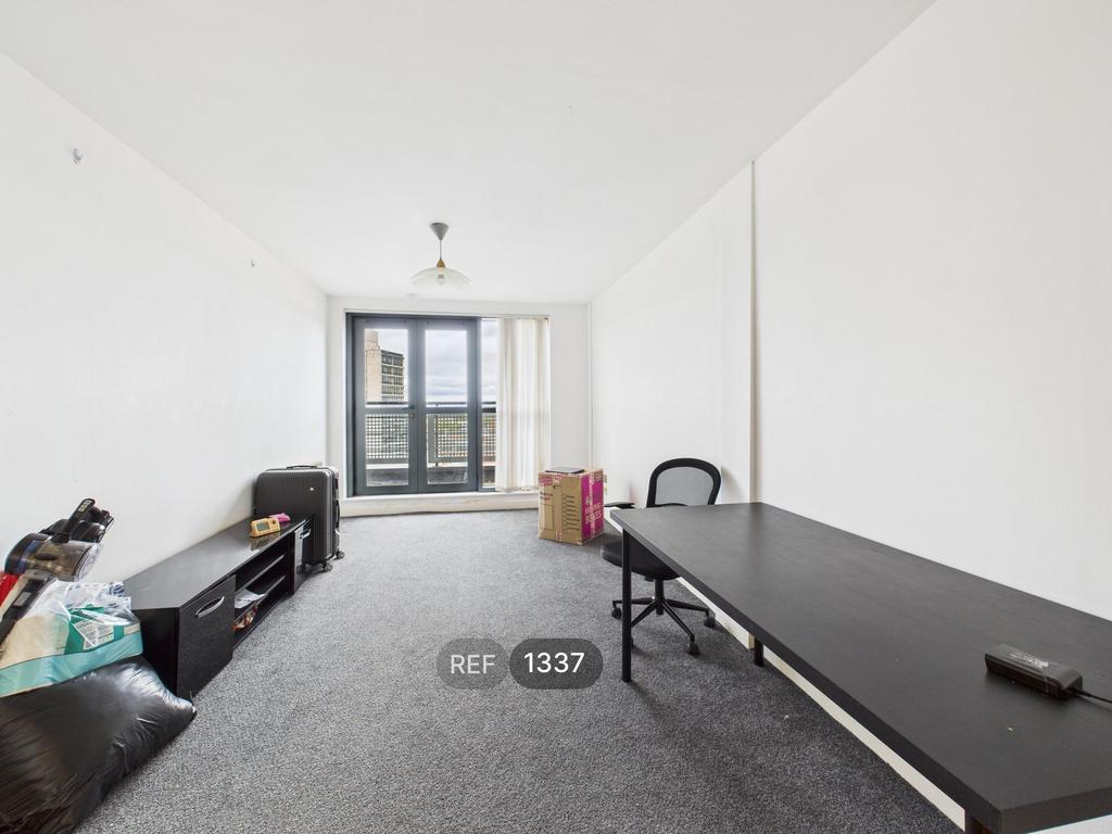 Kitchen/Living area