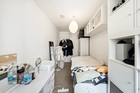 undefined, Epstein Square, London E14
