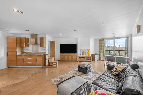 2 bedroom flat for sale, City Tower, 3 Limeharbour, London