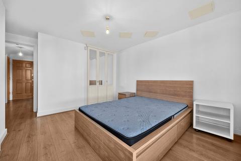1 bedroom flat for sale, Susan Constant Court, 14 Newport Avenue, London