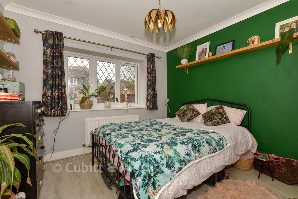 Study / Bedroom 5