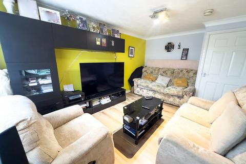3 bedroom semi-detached house for sale, Seathwaite Close, Middleton, Manchester, M24