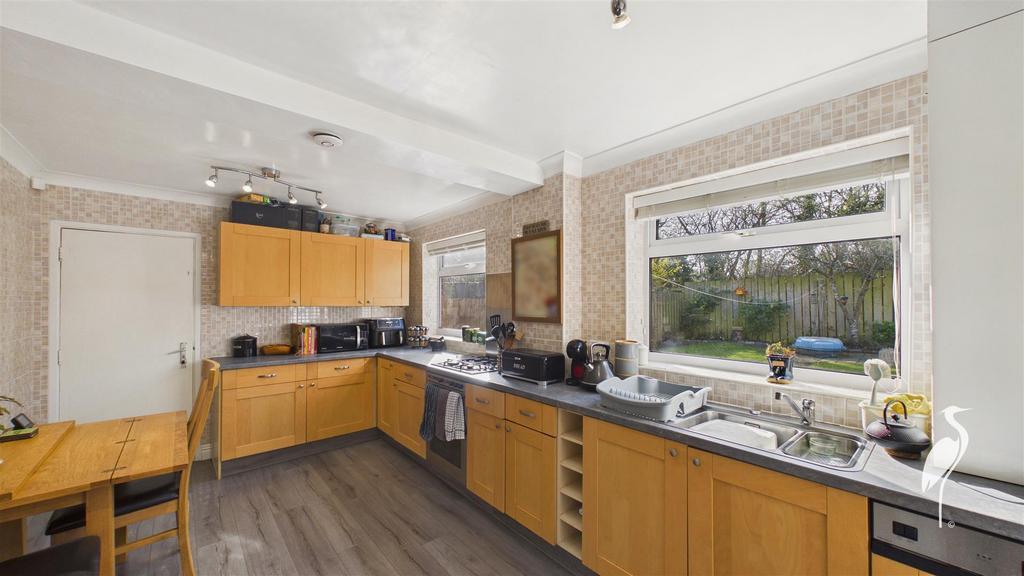 Breakfasting Kitchen