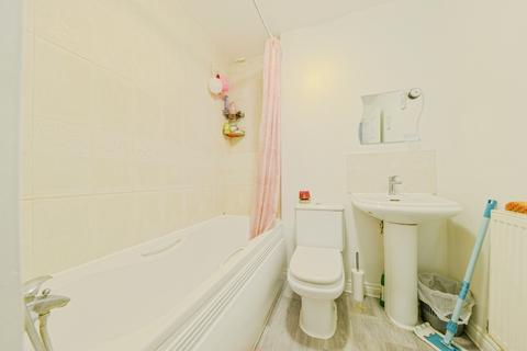 undefined, Gorseway, Hatfield, AL10