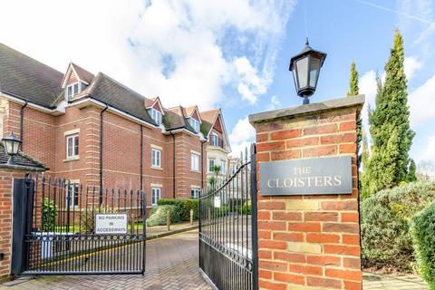 London Road, Burpham, Guildford, GU1