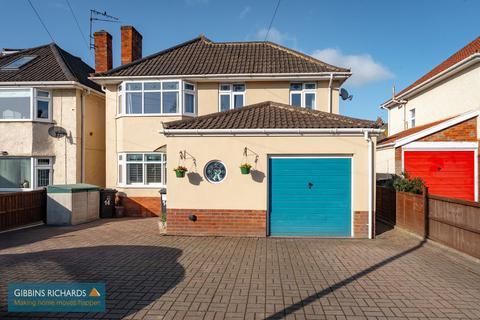 4 bedroom detached house for sale, Quantock Road, Bridgwater