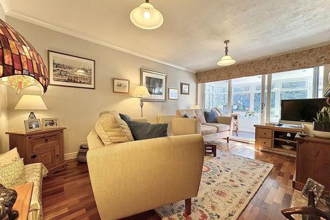 undefined, Tynedale Crescent, ETTINGSHALL PARK, WV4 6RH