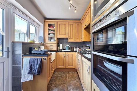 undefined, Tynedale Crescent, ETTINGSHALL PARK, WV4 6RH