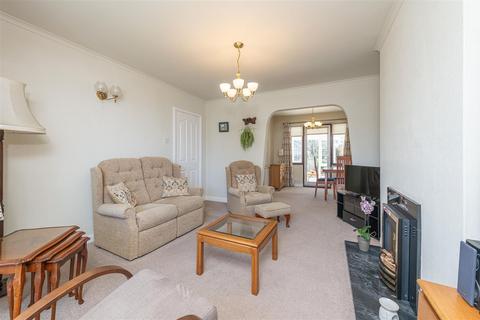 3 bedroom semi-detached house for sale, St. Annes Avenue, Huddersfield