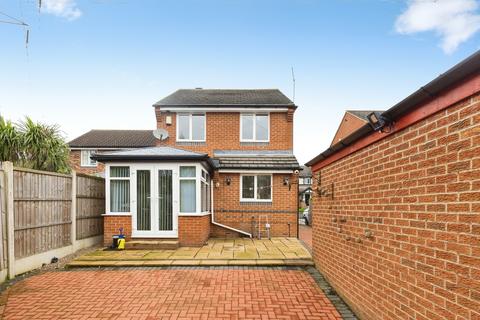 3 bedroom detached house for sale, Rushworth Close, Stanley, WAKEFIELD