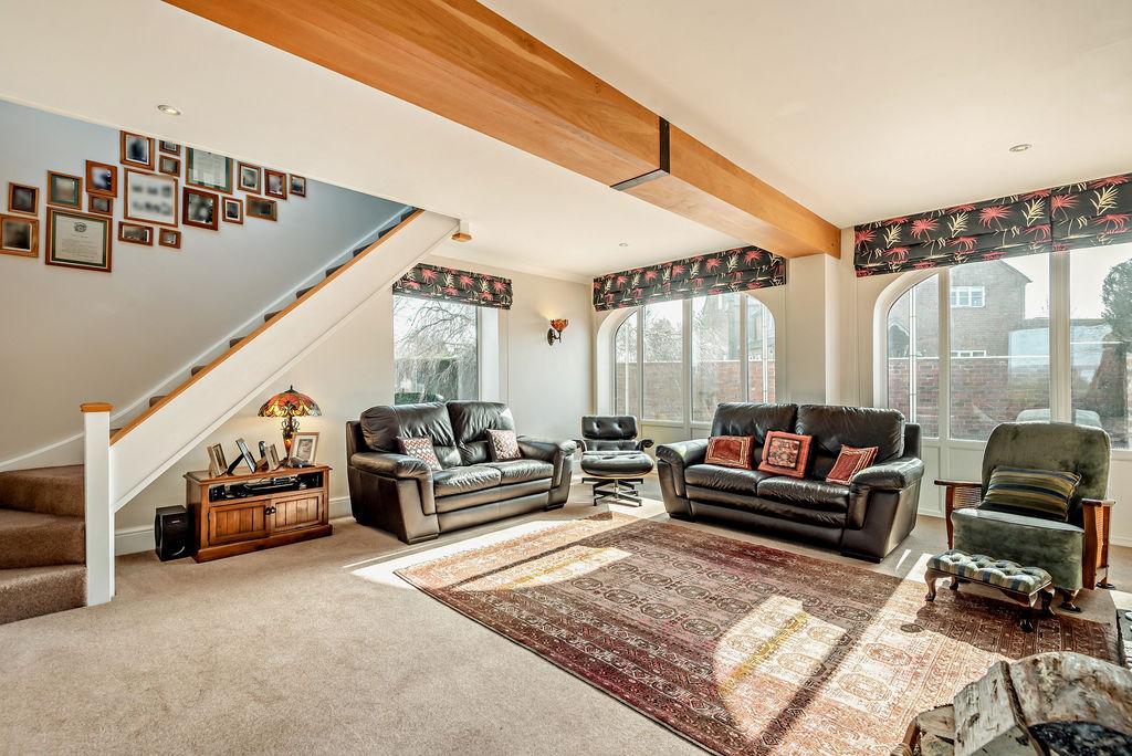 Sitting/Family Room