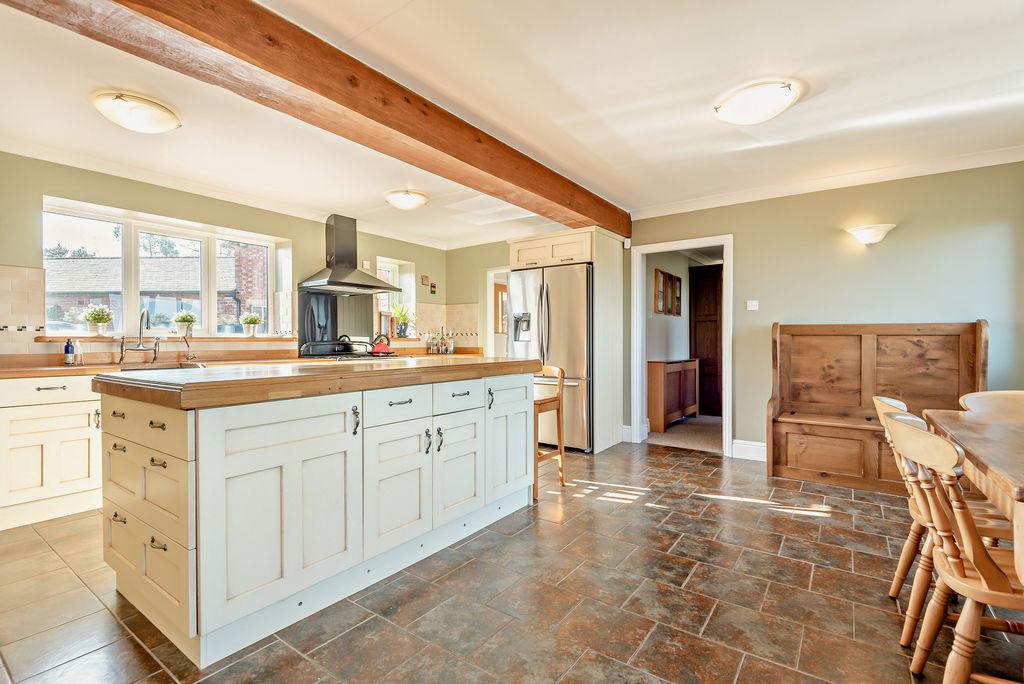 Kitchen/Breakfast