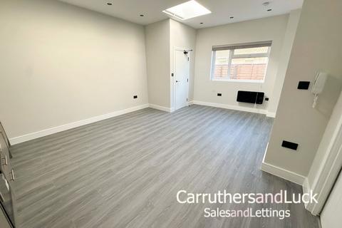 1 bedroom flat to rent, South Coast Road, Peacehaven, BN10 8SU