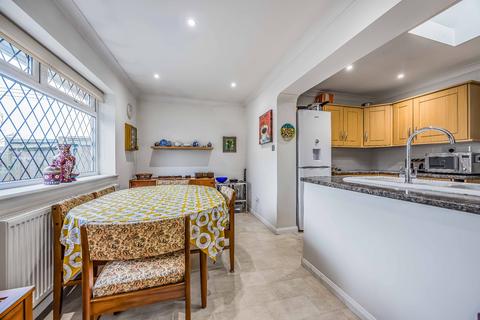 2 bedroom bungalow for sale, Hedge End, Southampton