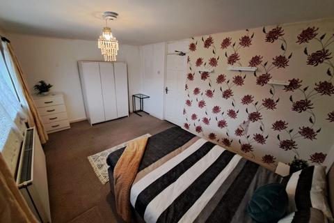 undefined, Ettrick Street, London E14