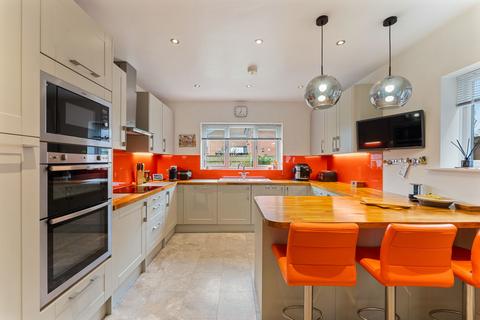 4 bedroom detached house for sale, Dukes Way, Kingsmead