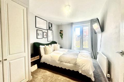 2 bedroom apartment for sale, Horseshoe Crescent, Great Barr, Birmingham B43 7BQ