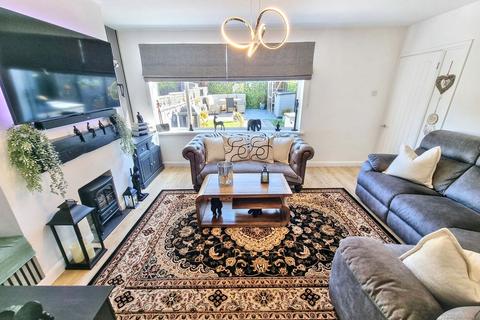 3 bedroom terraced house for sale, Austwick Walk, Chapel House NE5